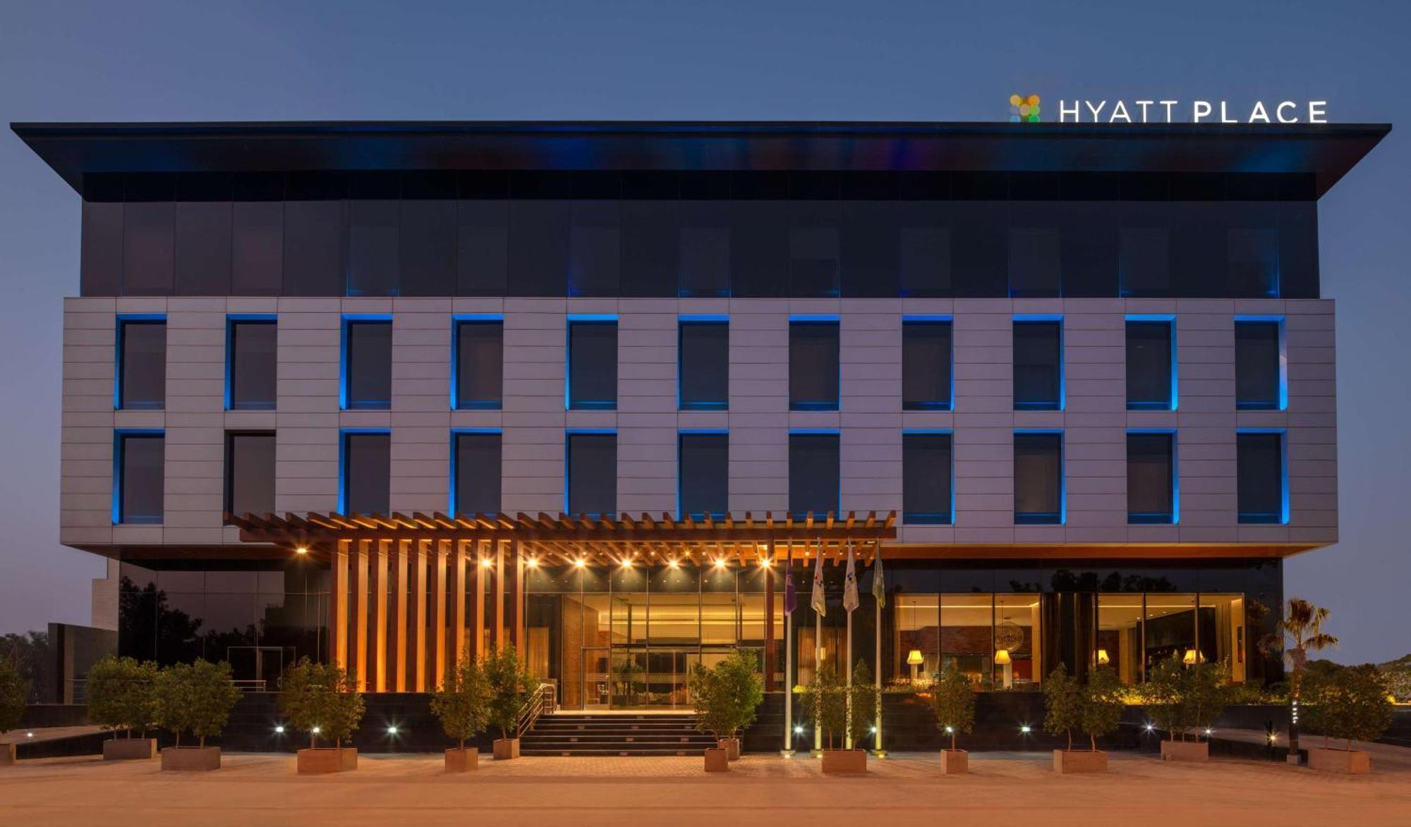 Hyatt Place Riyadh Sulaimania Hotel Bagian luar foto